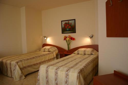 Hotel Focus Varna Quarto foto